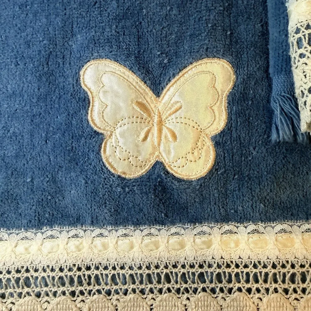 Vtg Saturday Knight Finger Tip Hand Towel Set Blue Butterfly Embellished Lace